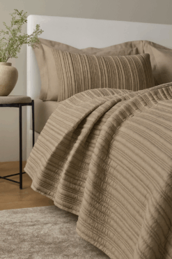 Fluid Embroidery Bedding Set (Bedspread & Quilted Pillow Covers)
